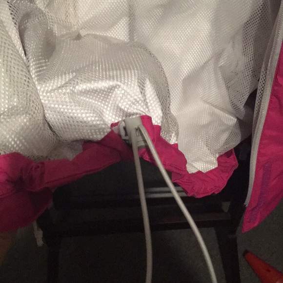 Northface windbreaker jacket - Picture 4 of 4